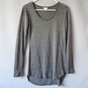 X XHILARATION SCOOP NECK LONG SLEEVE KNIT SWEATER